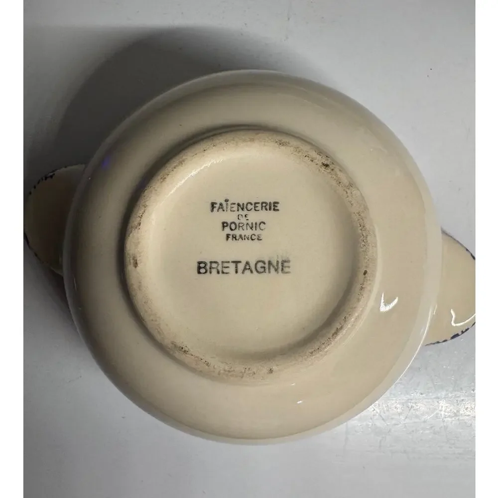 Bretagne your consideration